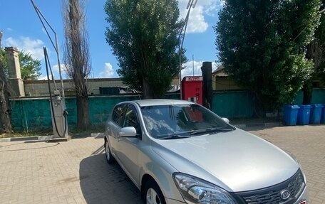 KIA cee'd I рестайлинг, 2010 год, 800 000 рублей, 2 фотография