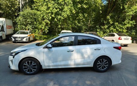 KIA Rio IV, 2021 год, 1 350 000 рублей, 3 фотография