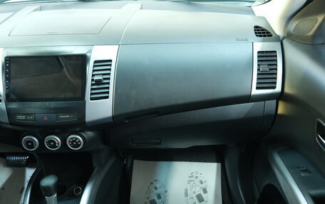 Mitsubishi Outlander III рестайлинг 3, 2008 год, 1 349 000 рублей, 18 фотография