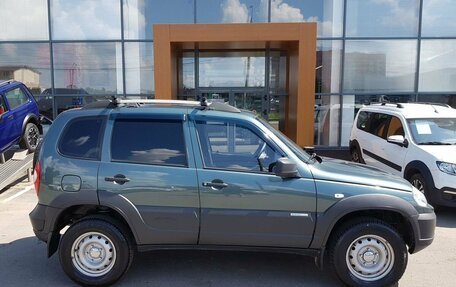 Chevrolet Niva I рестайлинг, 2015 год, 749 000 рублей, 4 фотография