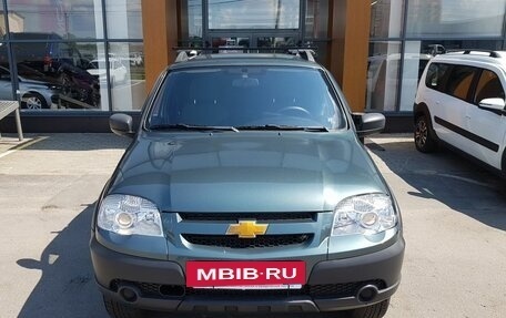 Chevrolet Niva I рестайлинг, 2015 год, 749 000 рублей, 2 фотография