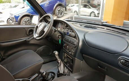 Chevrolet Niva I рестайлинг, 2015 год, 749 000 рублей, 9 фотография