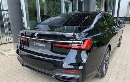BMW 7 серия, 2019 год, 4 990 000 рублей, 9 фотография