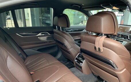 BMW 7 серия, 2019 год, 4 990 000 рублей, 16 фотография