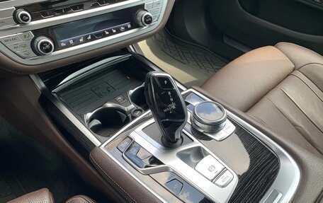 BMW 7 серия, 2019 год, 4 990 000 рублей, 18 фотография