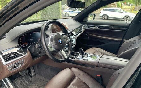 BMW 7 серия, 2019 год, 4 990 000 рублей, 14 фотография