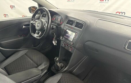 Volkswagen Polo VI (EU Market), 2018 год, 949 000 рублей, 12 фотография