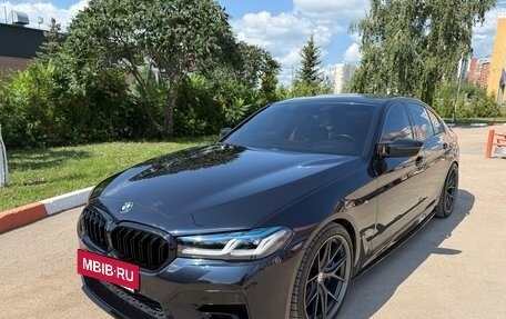 BMW 5 серия, 2017 год, 4 300 000 рублей, 4 фотография
