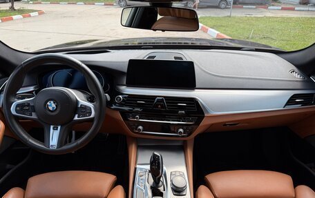 BMW 5 серия, 2017 год, 4 300 000 рублей, 15 фотография