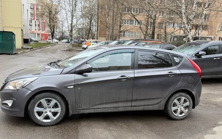 Hyundai Solaris II рестайлинг, 2011 год, 397 000 рублей, 3 фотография