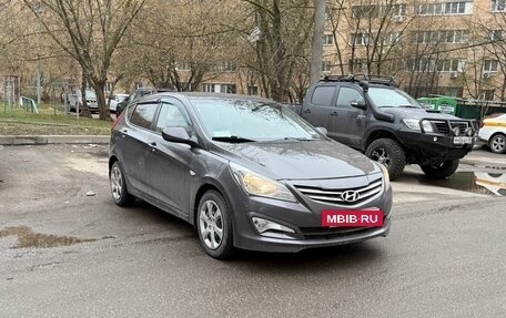 Hyundai Solaris II рестайлинг, 2011 год, 397 000 рублей, 2 фотография