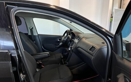 Volkswagen Polo VI (EU Market), 2012 год, 734 000 рублей, 28 фотография
