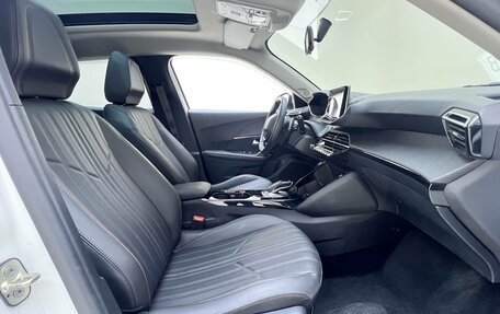 Peugeot 2008 II, 2021 год, 1 240 000 рублей, 9 фотография