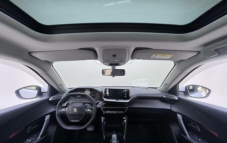 Peugeot 2008 II, 2021 год, 1 240 000 рублей, 5 фотография