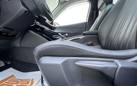 Peugeot 2008 II, 2021 год, 1 240 000 рублей, 14 фотография
