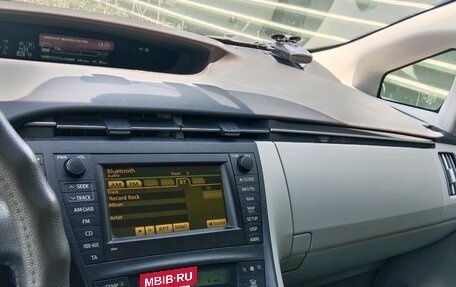 Toyota Prius, 2009 год, 1 150 000 рублей, 14 фотография