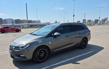 Opel Astra K, 2018 год, 1 199 000 рублей, 2 фотография