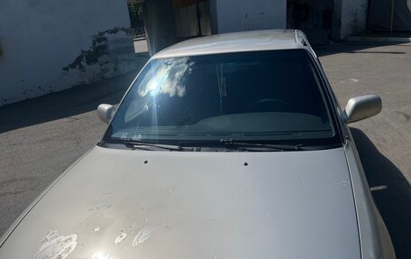 Daihatsu Applause I рестайлинг, 1998 год, 230 000 рублей, 8 фотография