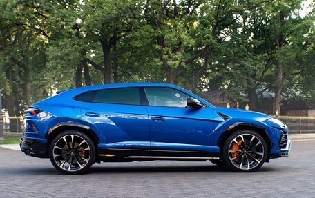 Lamborghini Urus I, 2022 год, 24 000 000 рублей, 4 фотография