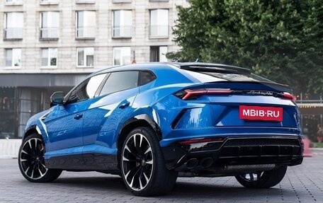 Lamborghini Urus I, 2022 год, 24 000 000 рублей, 2 фотография
