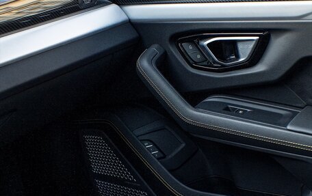 Lamborghini Urus I, 2022 год, 24 000 000 рублей, 19 фотография