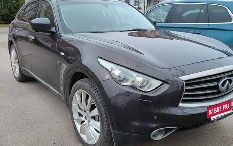 Infiniti QX70, 2015 год, 1 950 000 рублей, 8 фотография