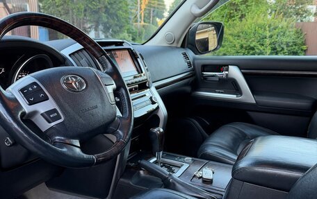 Toyota Land Cruiser 200, 2012 год, 3 800 000 рублей, 7 фотография