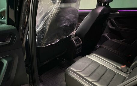 Volkswagen Tiguan II, 2022 год, 2 560 000 рублей, 18 фотография