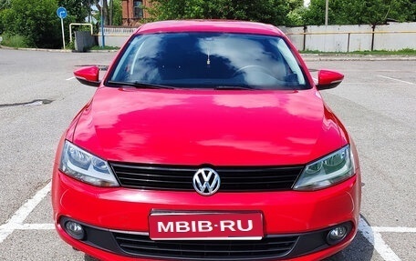 Volkswagen Jetta VI, 2012 год, 1 250 000 рублей, 1 фотография