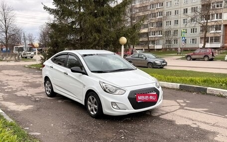 Hyundai Solaris II рестайлинг, 2014 год, 730 000 рублей, 1 фотография