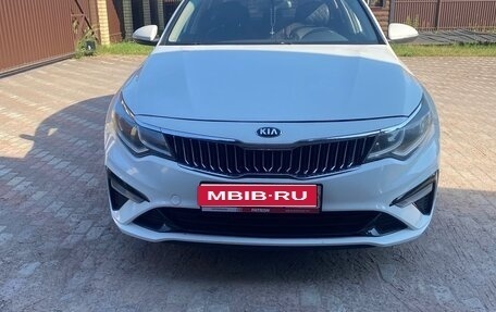 KIA Optima IV, 2020 год, 1 300 000 рублей, 1 фотография