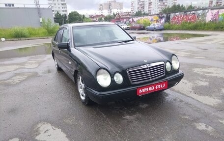 Mercedes-Benz E-Класс, 1996 год, 299 999 рублей, 1 фотография