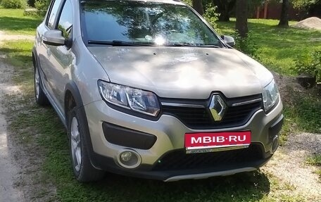 Renault Sandero II рестайлинг, 2018 год, 1 035 000 рублей, 1 фотография
