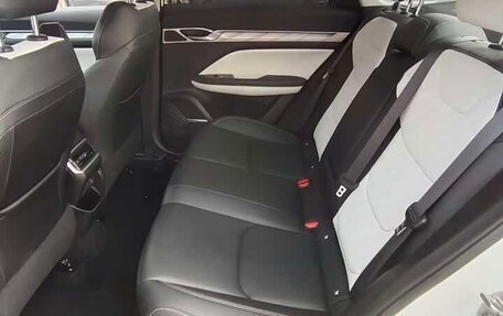 Geely Emgrand, 2022 год, 975 000 рублей, 8 фотография