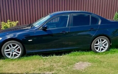 BMW 3 серия, 2009 год, 1 000 000 рублей, 3 фотография
