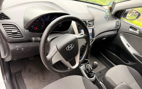 Hyundai Solaris II рестайлинг, 2014 год, 730 000 рублей, 18 фотография