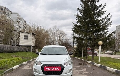 Hyundai Solaris II рестайлинг, 2014 год, 730 000 рублей, 2 фотография