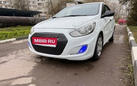 Hyundai Solaris II рестайлинг, 2014 год, 730 000 рублей, 12 фотография