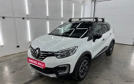 Renault Kaptur I рестайлинг, 2021 год, 1 719 000 рублей, 3 фотография