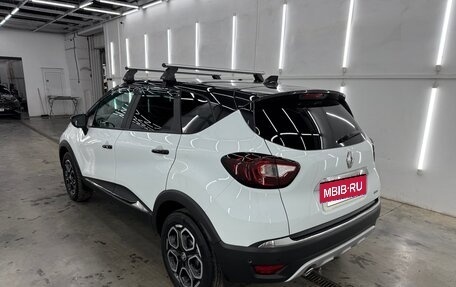 Renault Kaptur I рестайлинг, 2021 год, 1 719 000 рублей, 2 фотография