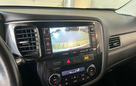 Mitsubishi Outlander III рестайлинг 3, 2012 год, 1 349 000 рублей, 15 фотография