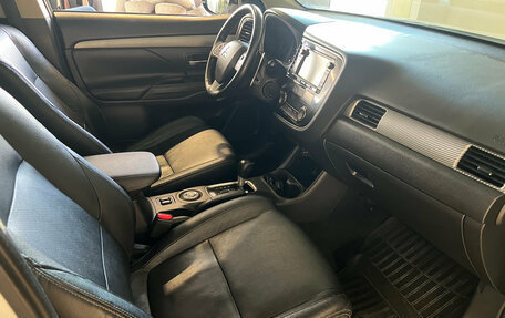 Mitsubishi Outlander III рестайлинг 3, 2012 год, 1 349 000 рублей, 7 фотография