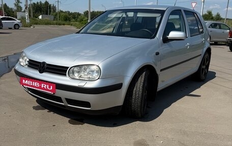 Volkswagen Golf IV, 2003 год, 450 000 рублей, 2 фотография