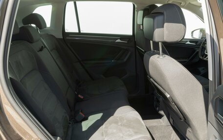Volkswagen Tiguan II, 2017 год, 2 300 000 рублей, 13 фотография