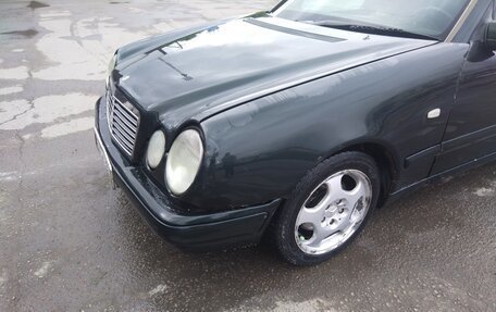 Mercedes-Benz E-Класс, 1996 год, 299 999 рублей, 8 фотография