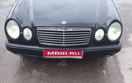 Mercedes-Benz E-Класс, 1996 год, 299 999 рублей, 9 фотография