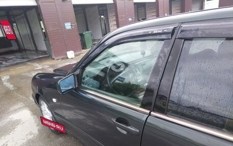 Mercedes-Benz E-Класс, 1996 год, 299 999 рублей, 7 фотография