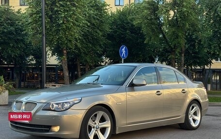 BMW 5 серия, 2007 год, 1 050 000 рублей, 3 фотография
