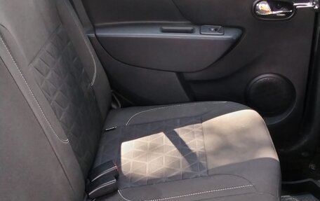 Renault Sandero II рестайлинг, 2018 год, 1 035 000 рублей, 5 фотография