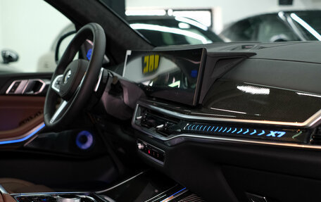 BMW X7, 2025 год, 22 432 500 рублей, 38 фотография